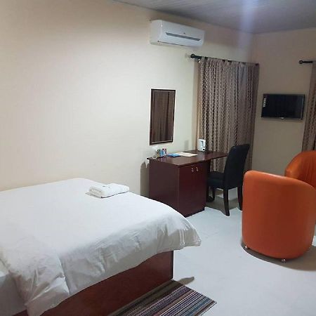 Providence Hotel Abeokuta Экстерьер фото