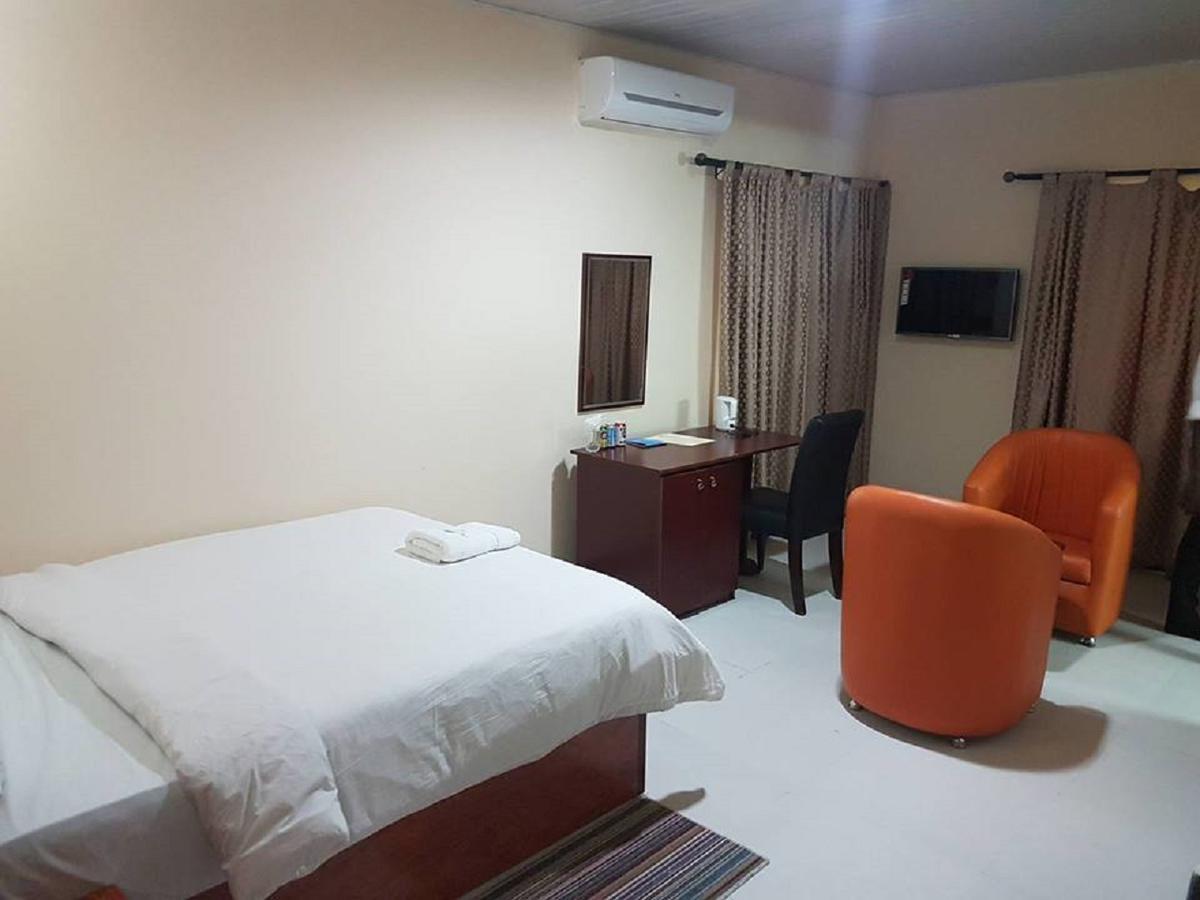 Providence Hotel Abeokuta Экстерьер фото