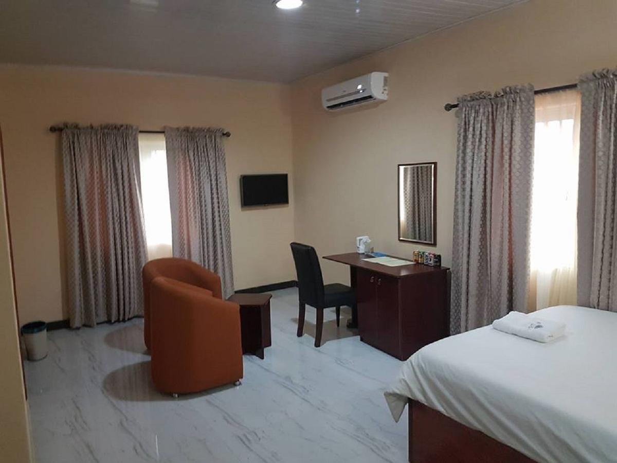Providence Hotel Abeokuta Экстерьер фото